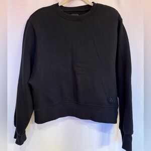 WSLY Women's Black Crewneck Sweater